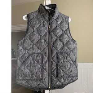 J. Crew Gray and White Vest, size M